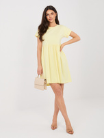 Pastelowa żółta letnia sukienka z krótkim rękawem RUE PARIS 