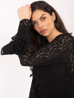 Czarna koronkowa bluzka z rękawem typu dzwon