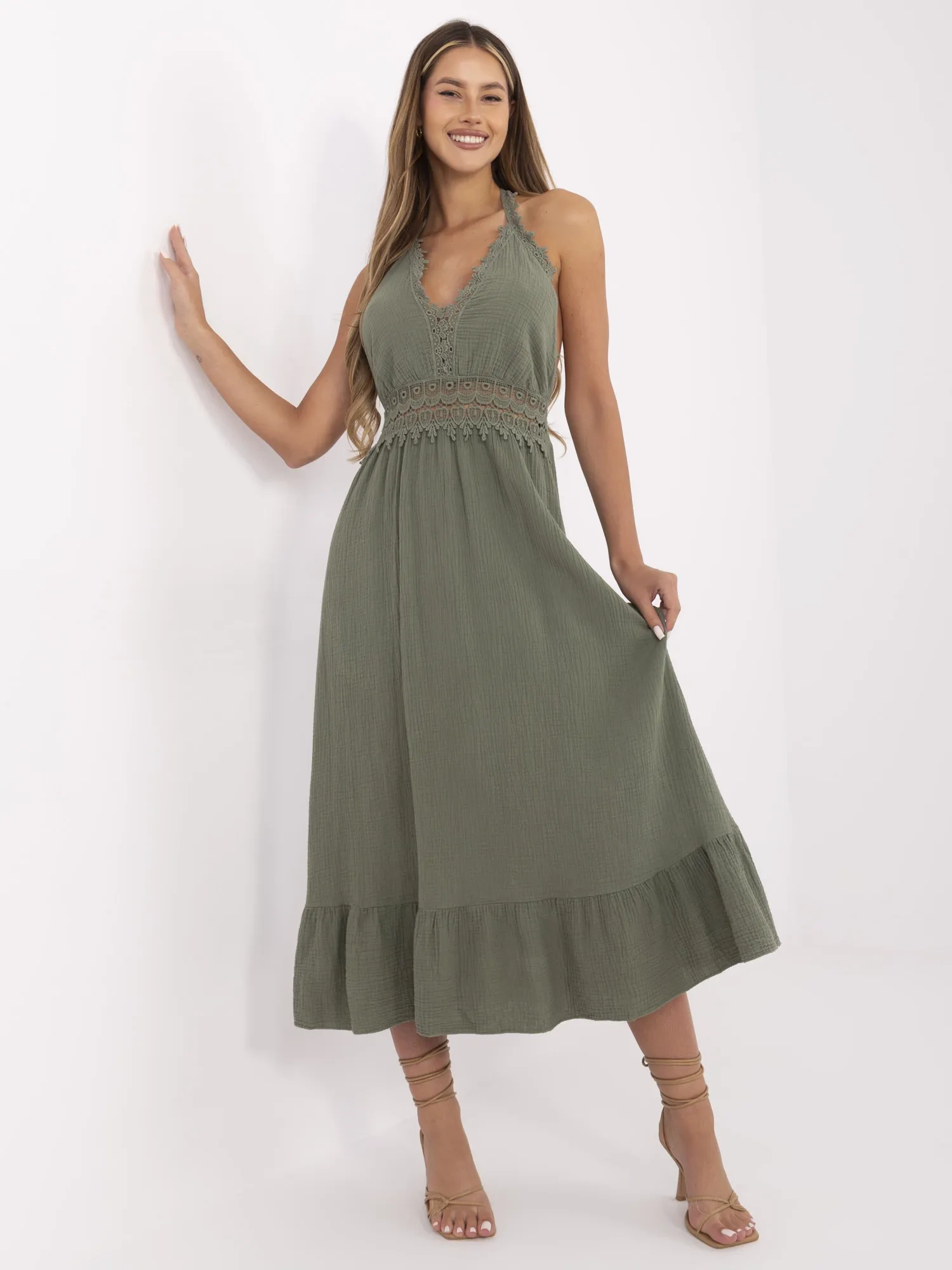 Khaki lange Boho-Kleid aus Musselin.