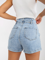 Hurtownia Niebieskie szorty jeansowe damskie high waist z efektem sprania