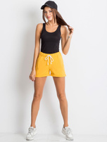 Ciemnożółte szorty Prestigious