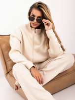 Light beige insulated sweatshirt with a collar.