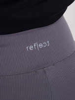 Grafitowe sportowe legginsy w prążek