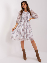 Hurtownia Biała elegancka sukienka z kwiatowym printem