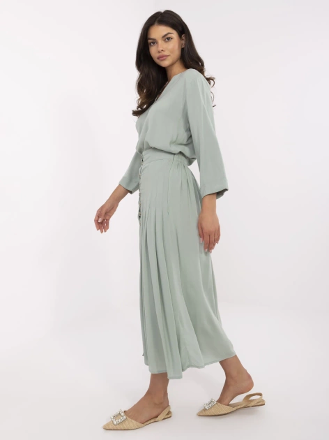 Pistacjowa spódnica z ozdobnymi guzikami SUBLEVEL