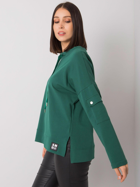 Ciemnozielona bluzka plus size z kieszenią na rękawie Lunnara