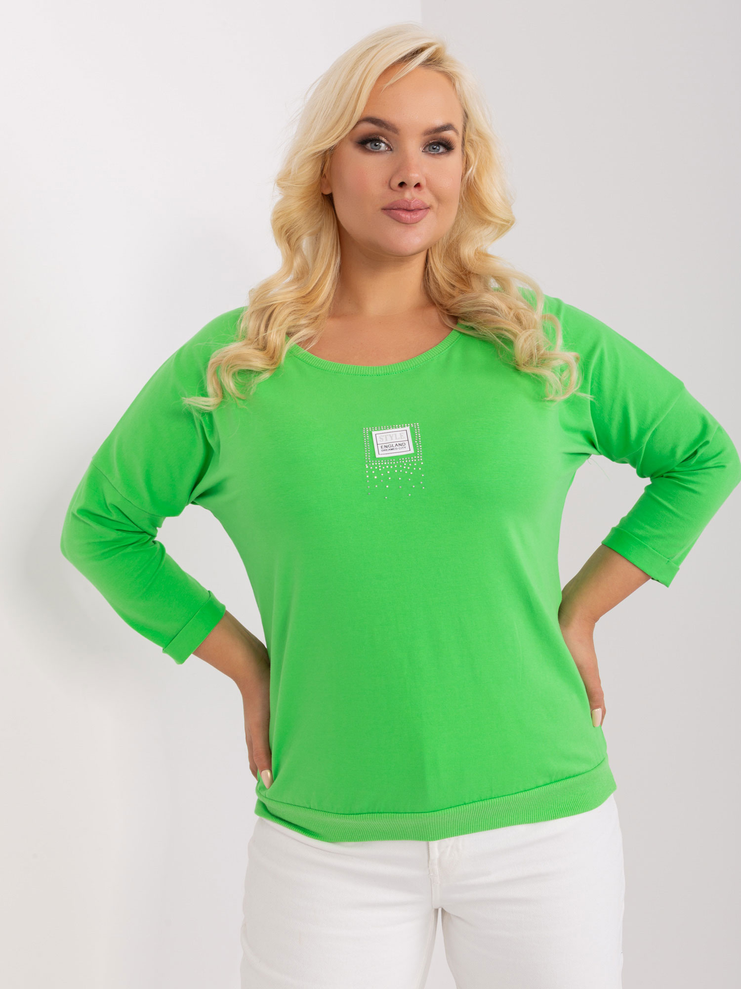Jasnozielona bluzka plus size z okrągłym dekoltem