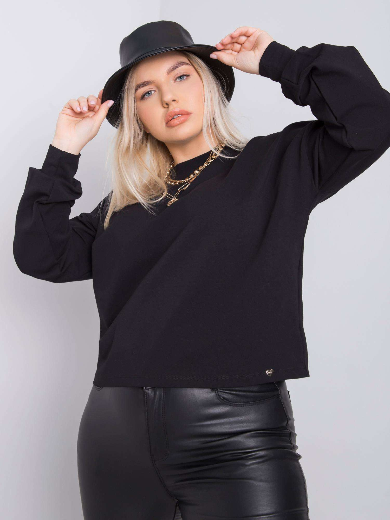 Juoda plus size bliuzonas Florentia.