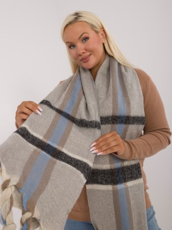 Großhandel Grauer warmer Damen-Schal aus dicker Strickware mit Fransen.