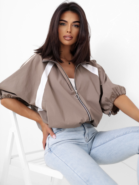 Fango Damen Windjacke mit Gummizügen.