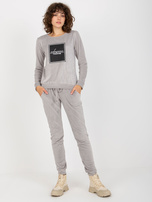 Hurtownia Jasnoszary damski komplet welurowy z nadrukiem