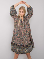Khaki sukienka we wzory z falbaną Claremont OCH BELLA