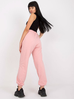 Jasnoróżowe damskie spodnie dresowe joggery Lisa