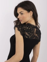 Czarna damska bluzka z koronkowym dekoltem