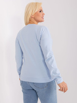 Hurt Šviesiai mėlyna bluzonė plus size su V formos iškirpte.