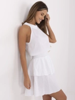 Biała muślinowa sukienka z wiązaniem na plecach