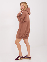 Jasnobrązowa dresowa sukienka z gumką na dole