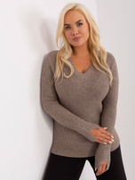 Tamsiai smėlinis plus size megztinis su dekoratyviniais mygtukais.