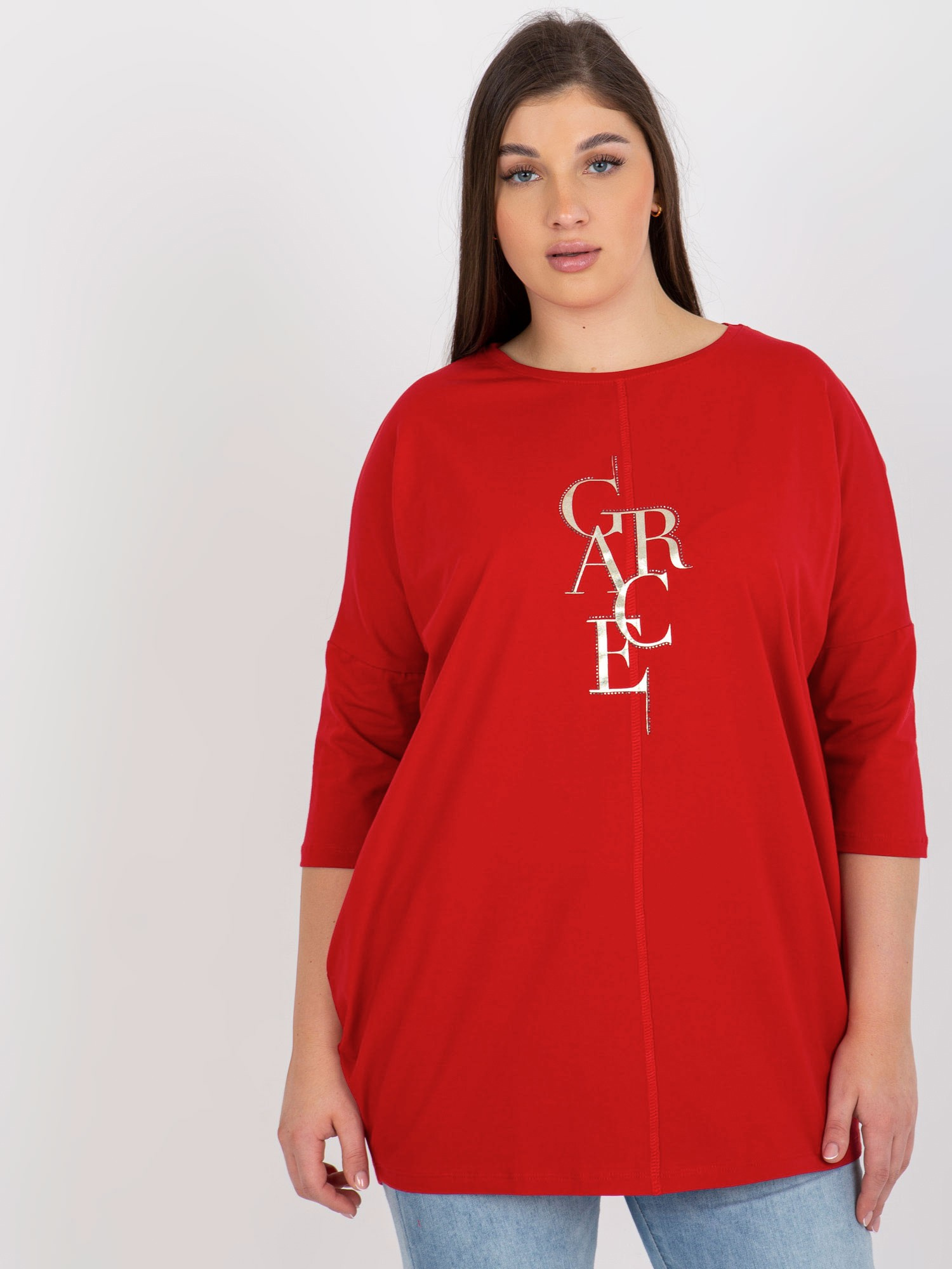 Czerwona dłuższa bluzka plus size z rękawem 3/4