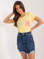 Hurt Żółty t-shirt z kwiatową aplikacją BASIC FEEL GOOD
