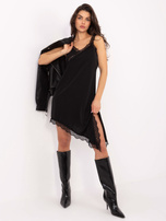 Czarna satynowa sukienka z rozcięciem 