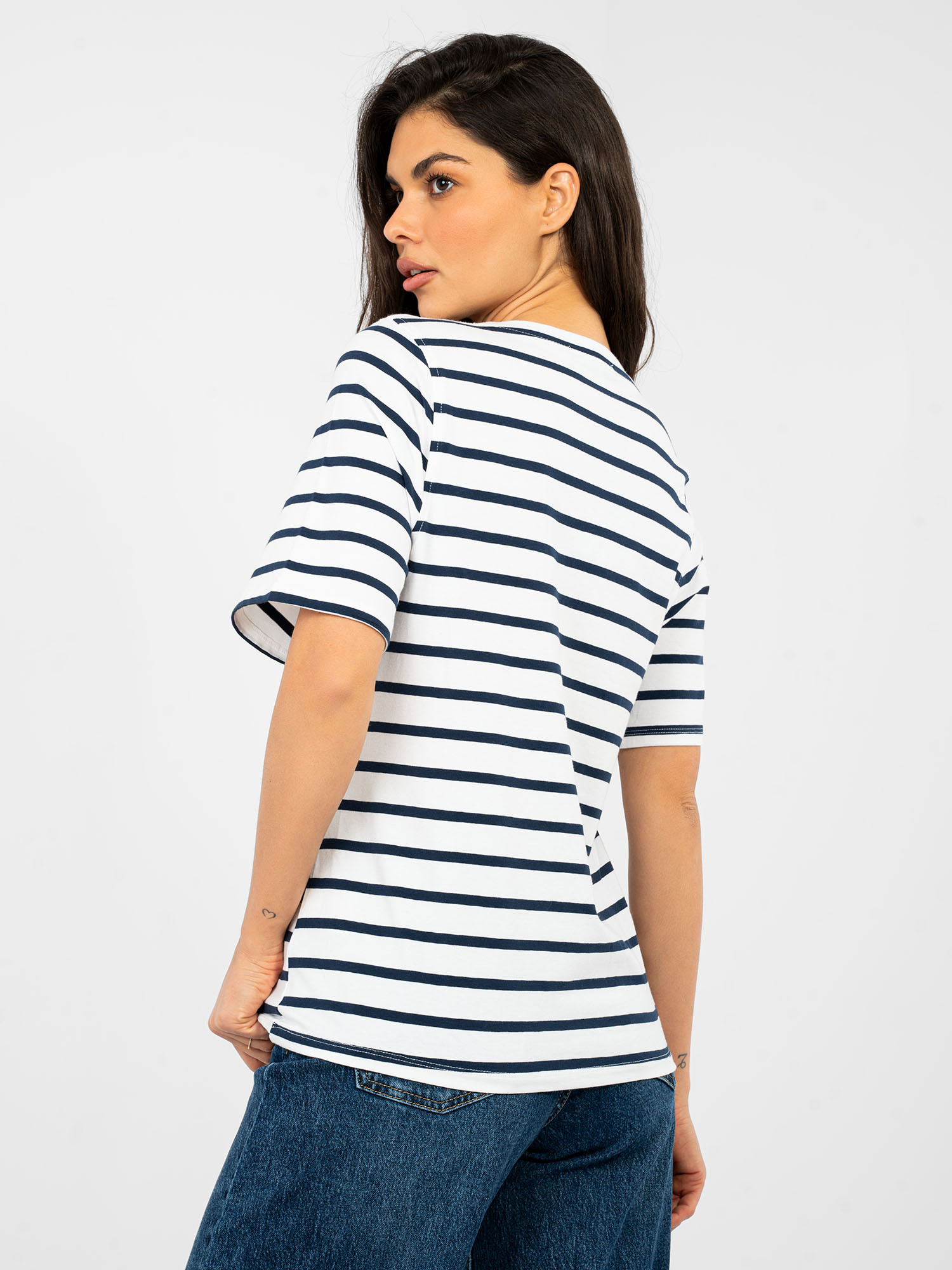 Biało-granatowy damski t-shirt basic w paski RUE PARIS  