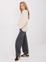 Kremowy sweter boucle z dekoltem V