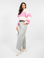 Szare dresowe spodnie z ozdobnymi guzikami