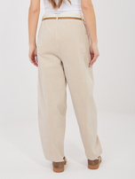 Jasnobeżowe sztruksowe spodnie carrot RUE PARIS 