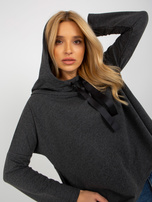 Hut Ciemnoszara asymetryczna bluzka z kieszeniami i kapturem 