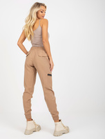 Hurt Camelowe spodnie dresowe typu cargo z kieszeniami ZULUNA