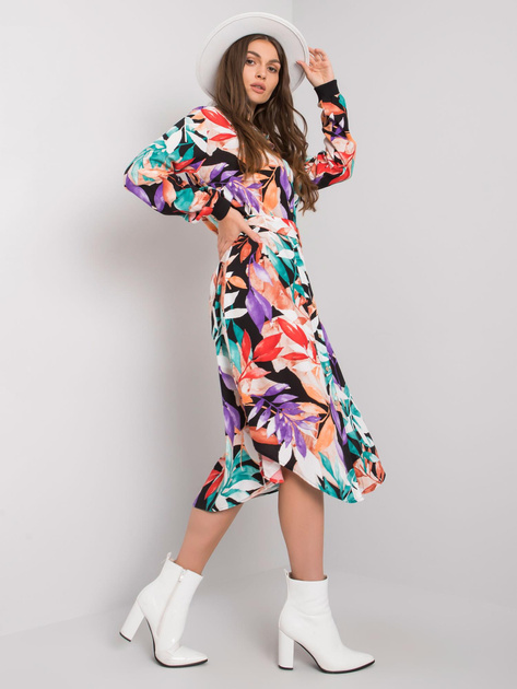 Czarna sukienka z paskiem Nahia