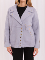 Hurt helllila Alpakajacke mit Druckknopfverschluss.