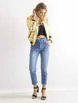 Blaue Boyfriend-Jeans mit hohem Bund.