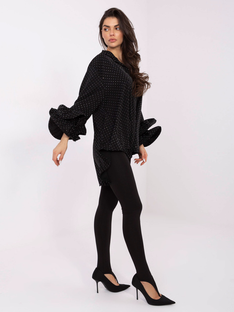 Czarna długa koszula z rozkloszowanymi rękawami