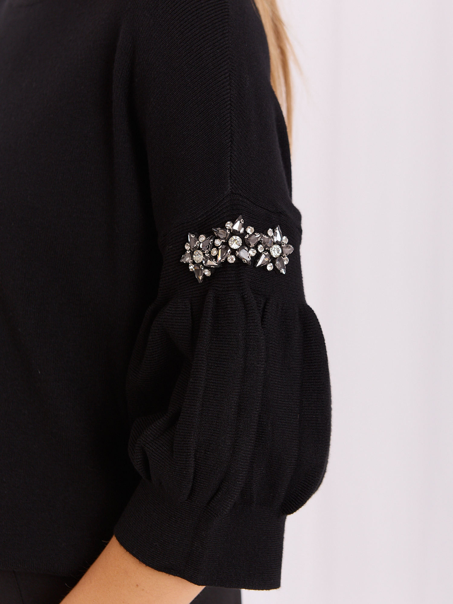 Sweter czarny