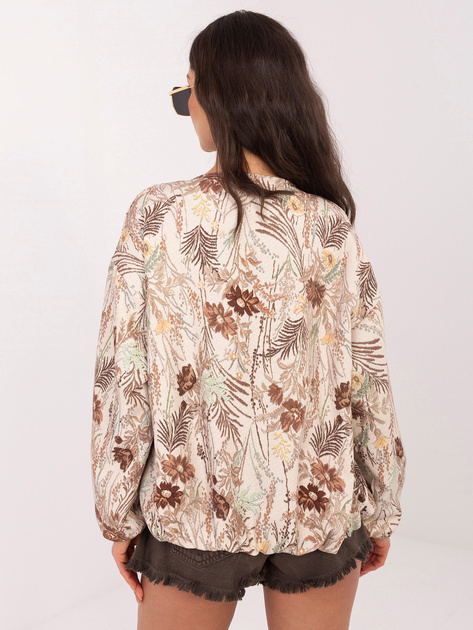 Brązowa damska kurtka o kroju bomberki