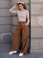 Hurtownia Beżowa damska bluzka z golfem SUBLEVEL