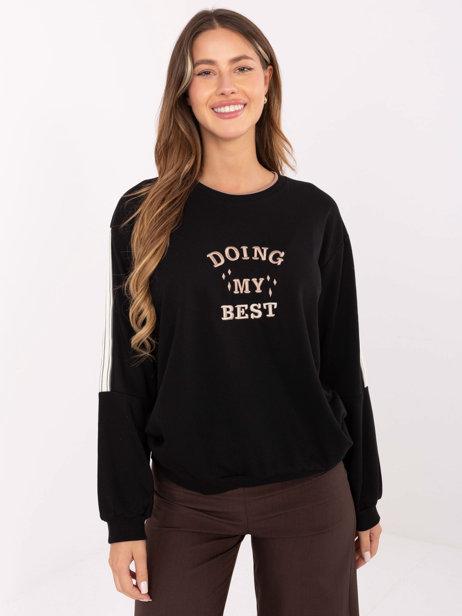 Czarna damska bluza oversize z napisem