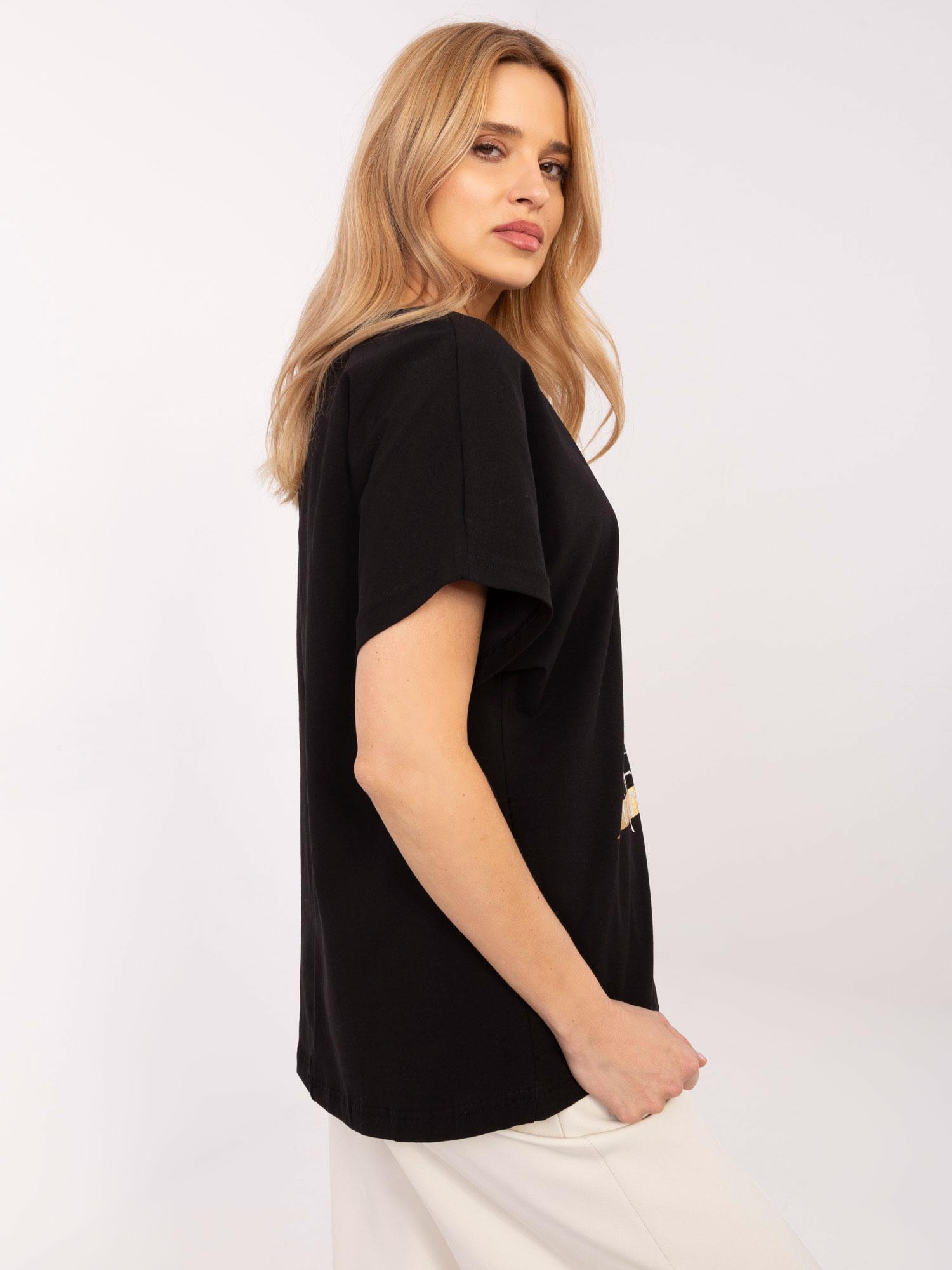 Hurt Czarny damski t-shirt oversize z aplikacjami 