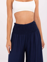 Granatowe szerokie spodnie na lato