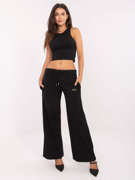 Czarne dresowe spodnie z napisem