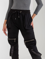Hurtownia Czarne damskie spodnie dresowe typu cargo 