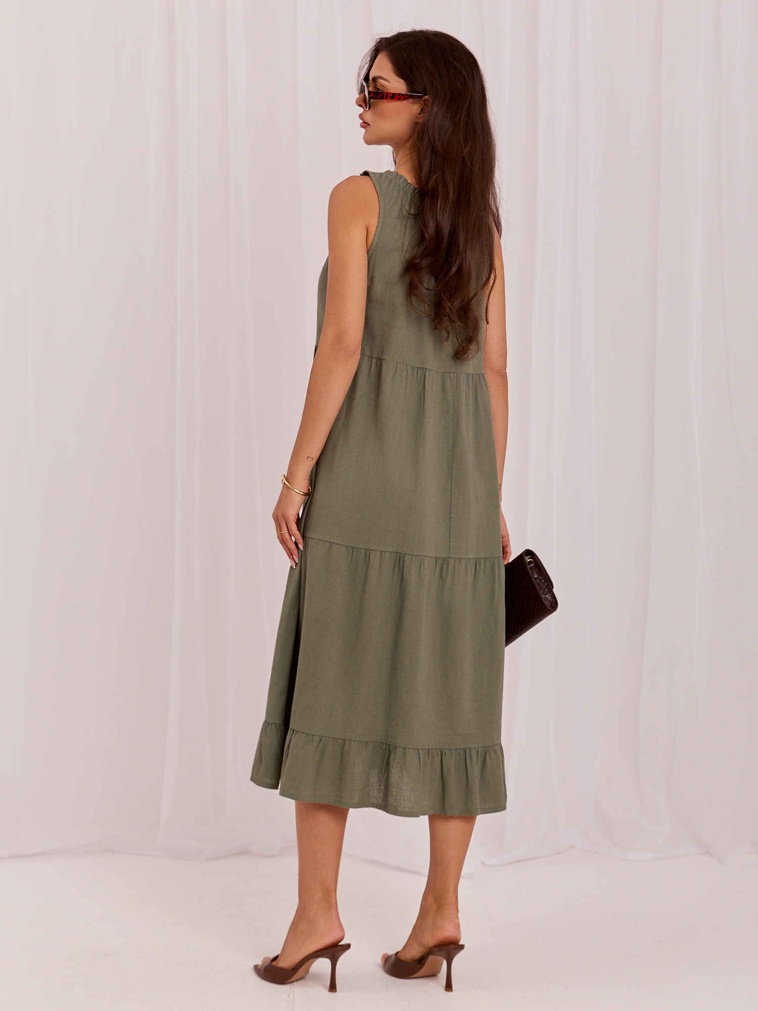 Khaki Midi-Kleid mit Fransen.
