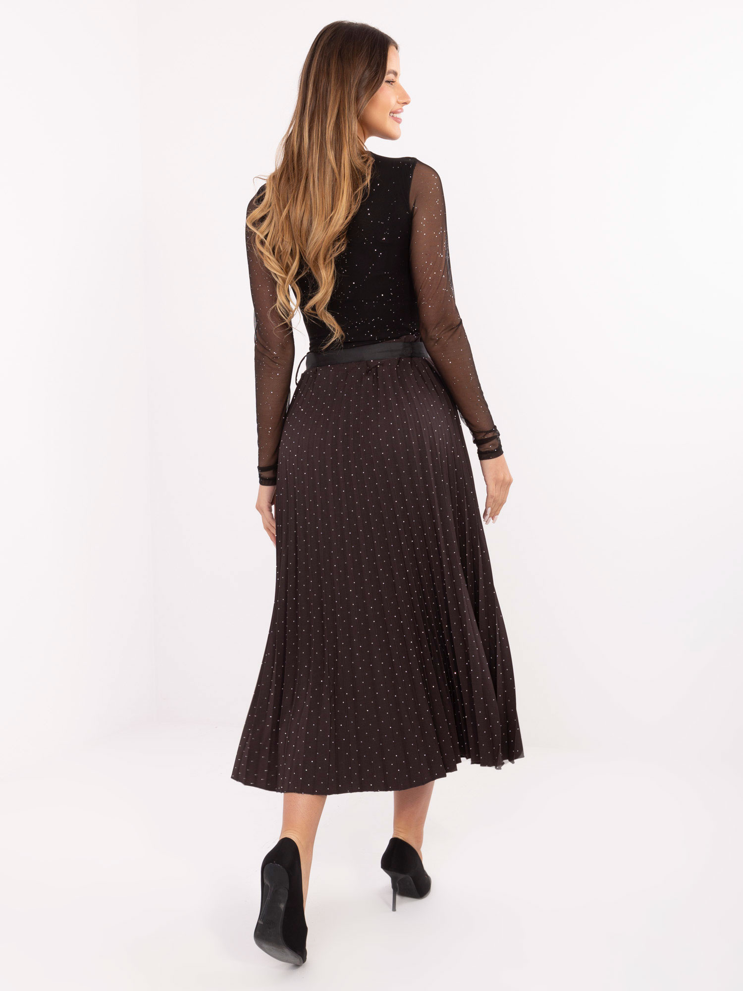 Chocolate pleated skirt with belt RUE PARIS.