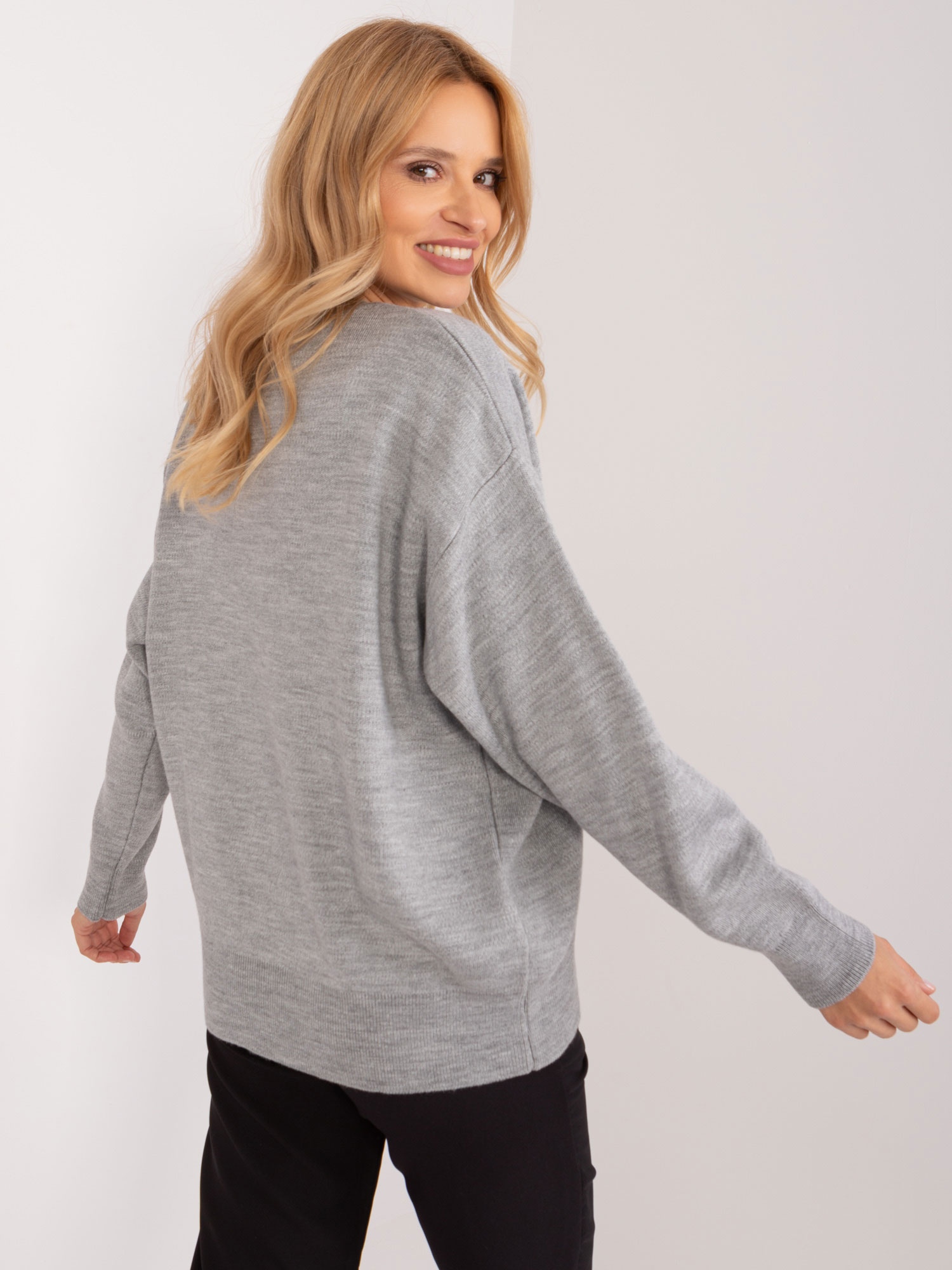 Sweter szary
