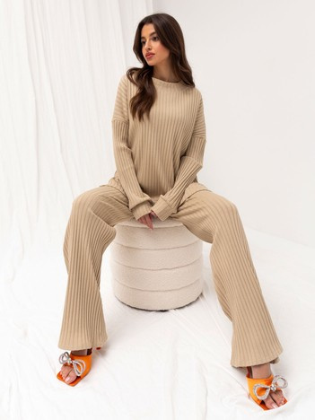 Hurt Beżowy damski komplet casualowy w prążek