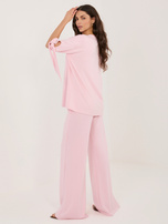 Jasnoróżowy dwuczęściowy komplet z bluzką oversize