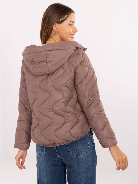 Brązowa pikowana kurtka z kapturem