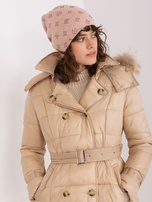 Hurtownia Brudnoróżowa czapka damska z dżetami